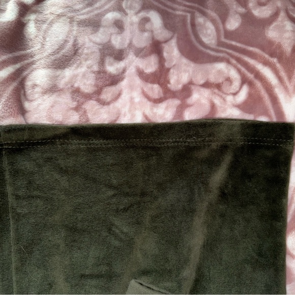 NWT vintage army green “Free to be a Juicy girl” Juicy Couture tracksuit - Picture 10 of 11